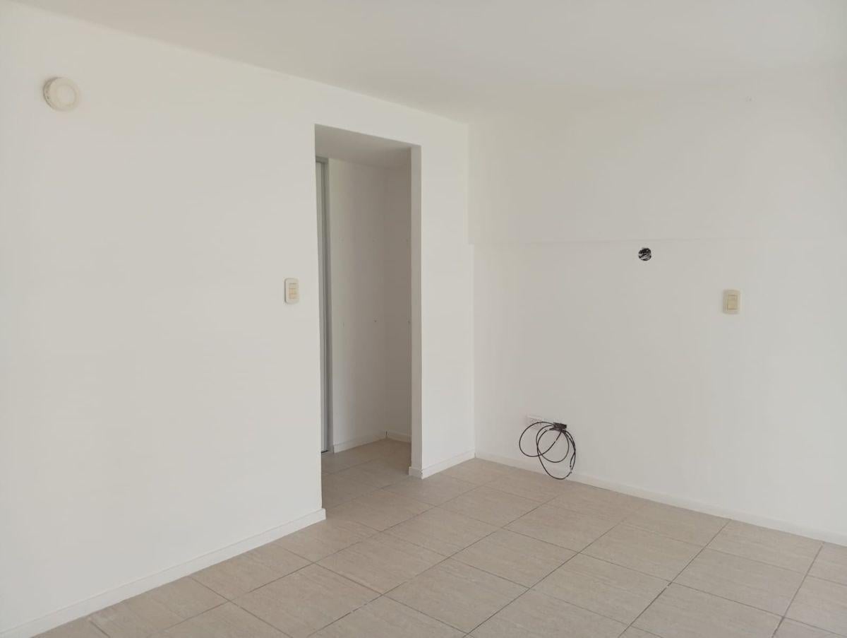 Foto de Alquiler de departamento en Lanús, imagen 1