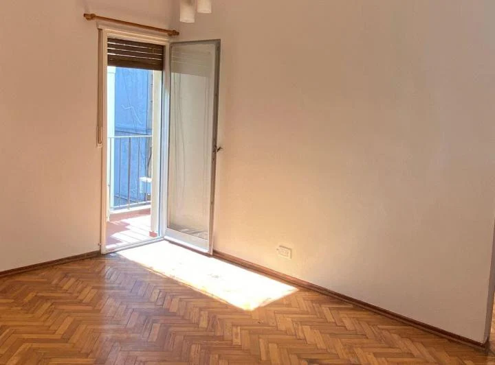 ALQUILO HERMOSO DEPARTAMENTO DE 2 AMBIENTES EN CABALLITO, MUY LUMINOSO 2