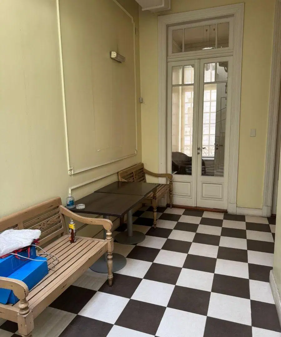 EXCELENTE EDIFICIO EN VENTA SOBRE LOTE PROPIO 5
