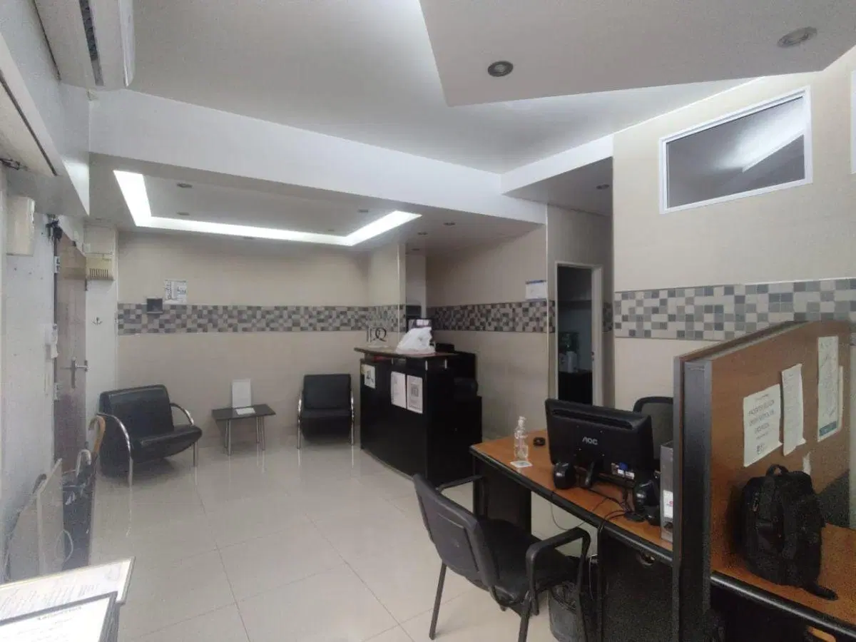 VENDO OFICINA DE 117 M2 AL CONTRAFRENTE EN EXCELENTE ESTADO. BARRIO NORTE 3