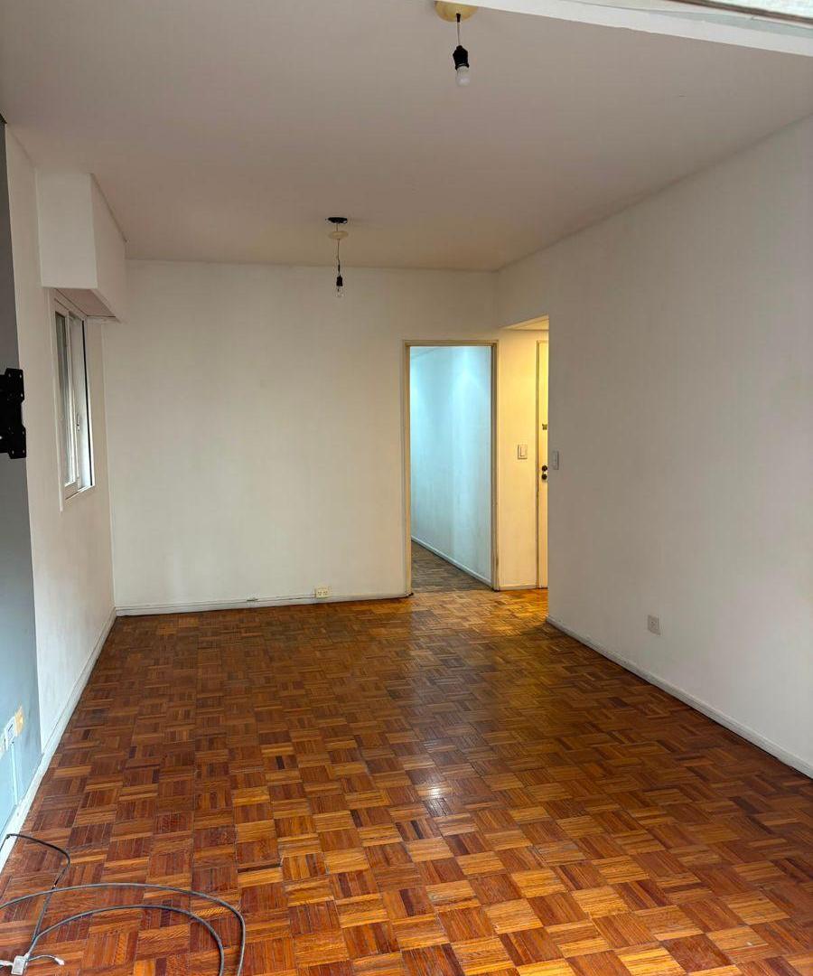 Foto de ALQUILO DEPARTAMENTO DE 3 AMBIENTES AL FRENTE CON BALCÓN EN BOULEVARD, imagen 3