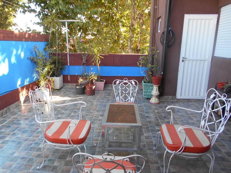 Casa 5 Amb con Garage/local 2