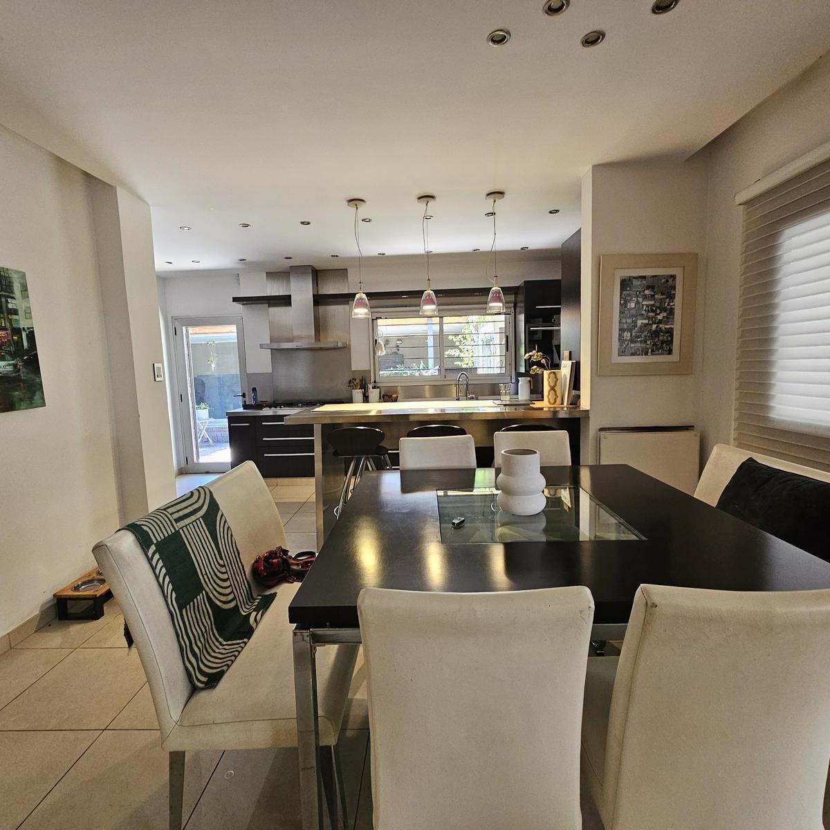 Foto de Excelente Casa 5 ambientes en Lanús Oeste, imagen 5