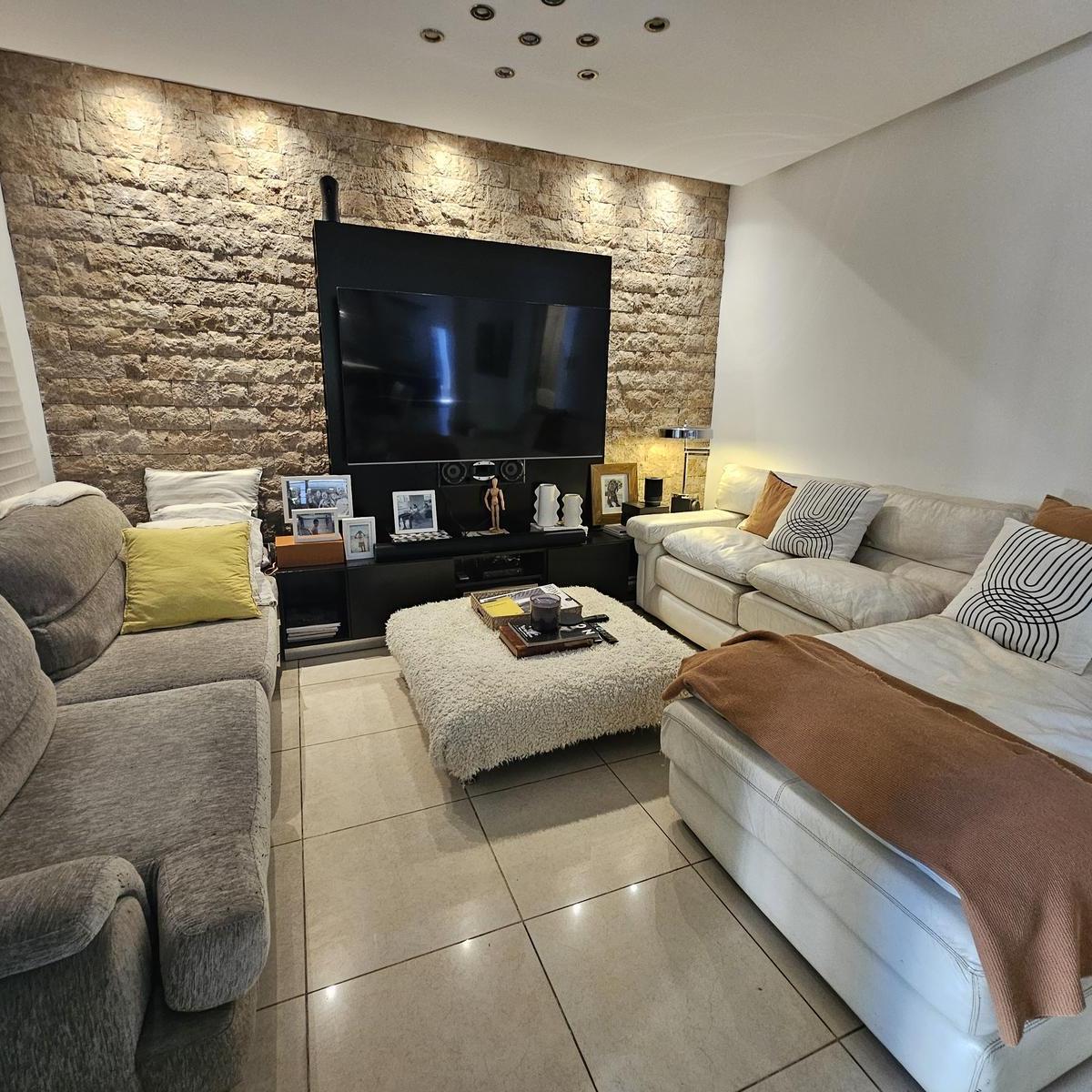 Excelente Casa 5 ambientes en Lanús Oeste