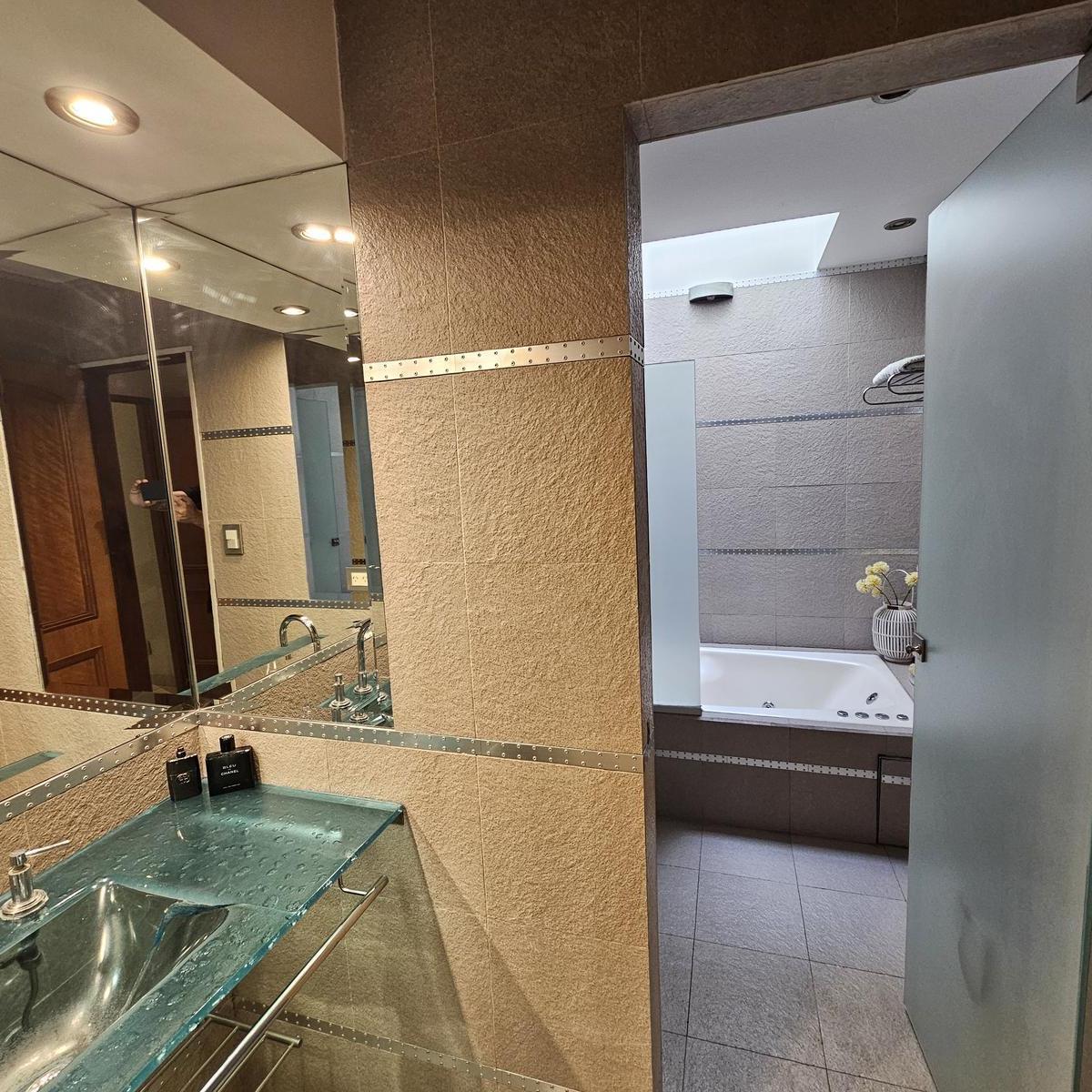 Foto de Excelente Casa 5 ambientes en Lanús Oeste, imagen 4