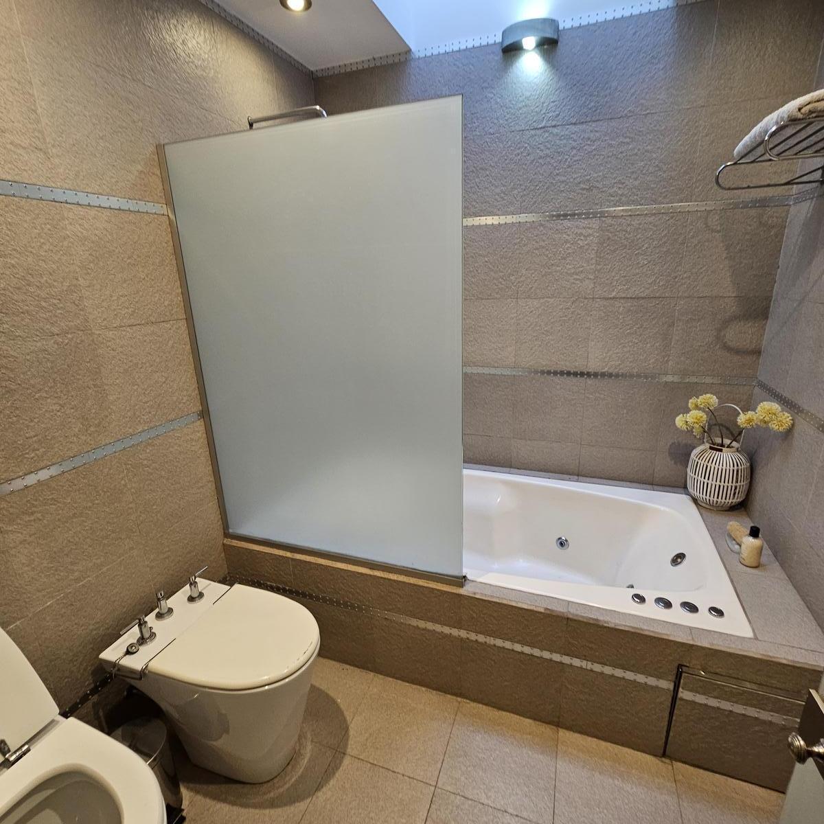 Foto de Excelente Casa 5 ambientes en Lanús Oeste, imagen 3