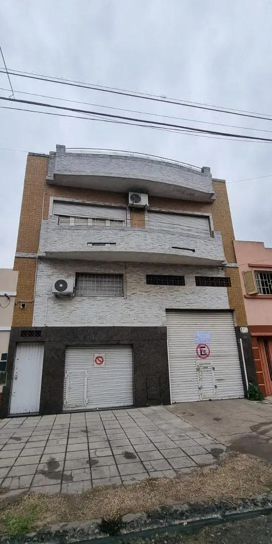 Galpón en Lanús Oeste 1