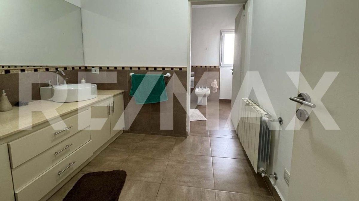 Vendo Casa 3 Dorm. B° Las Viñas Cipolletti 4