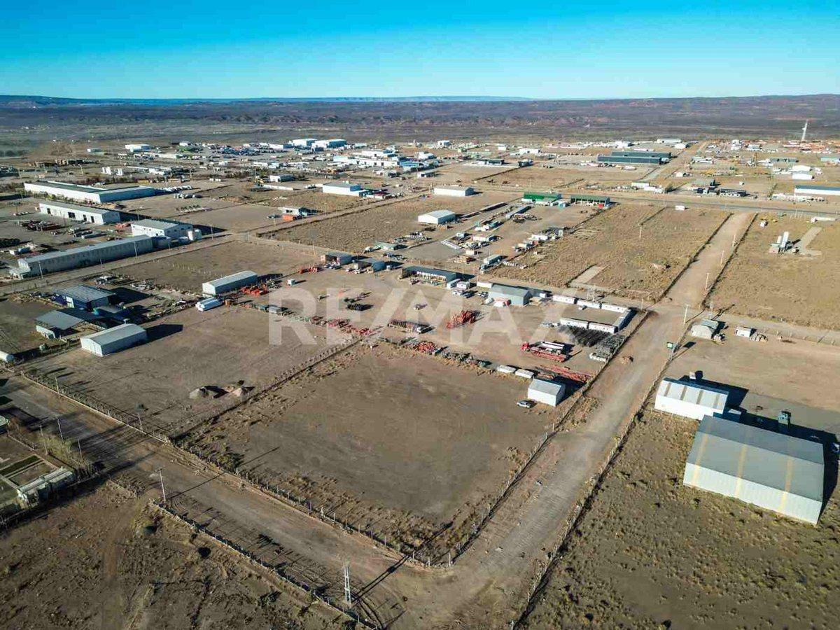 En Venta 1 Hectarea con Galpón Escriturada 5