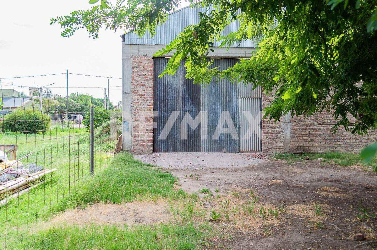 Venta de Galpón 240 m² Plottier 2
