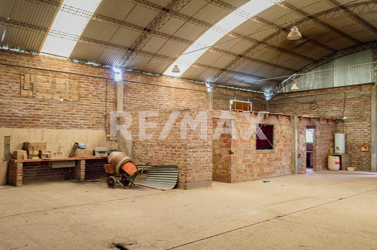 Venta de Galpón 240 m² Plottier 5
