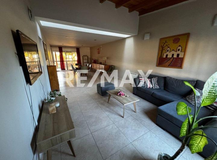 VENTA CASA 5 DORMITORIOS APTO CREDITO HIPOTECARIO 2