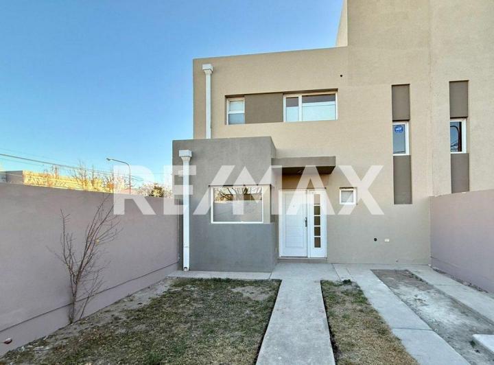Vende Duplex 2 Dormitorios, Barrio Rincon Lindo II 4