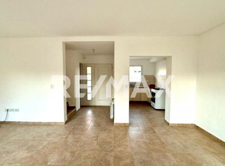 Vende Duplex 2 Dormitorios, Barrio Rincon Lindo II 2