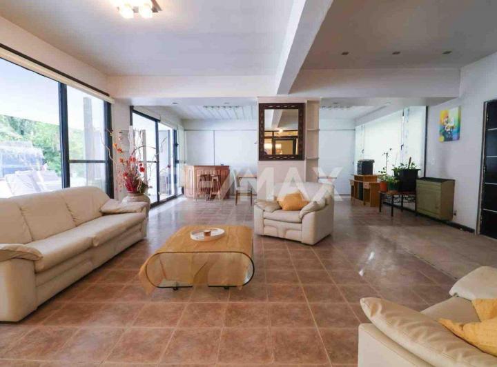 CASA EN BARRIO PRIVADO LAS PERGOLAS CIPOLLETTI 5