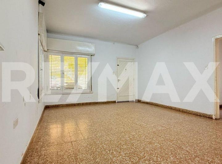CASA 2 DORMITORIOS EN VENTA APTA PROFESIONAL 4
