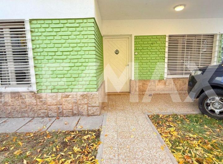 CASA 2 DORMITORIOS EN VENTA APTA PROFESIONAL 3
