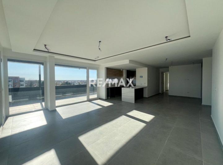 DEPARTAMENTO SEMI PISO EN VENTA 3 DORMITORIOS 1