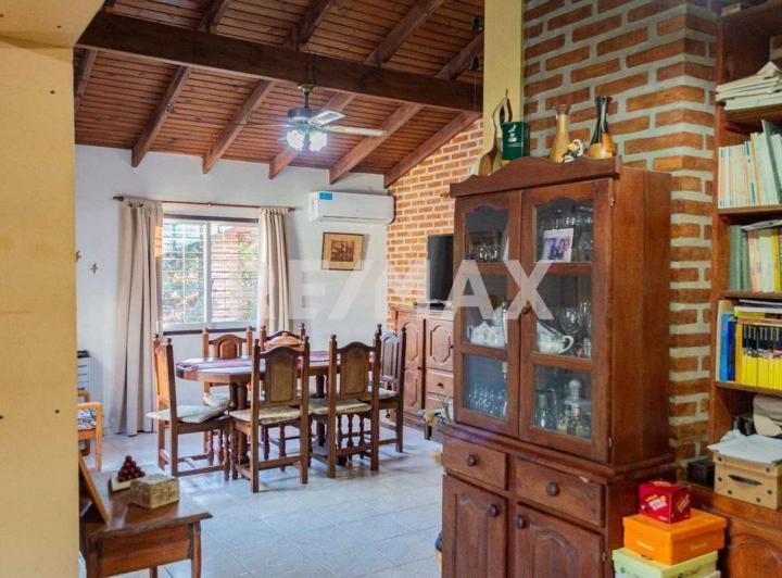 CASA EN PB 3DORM + QUINCHO PLOTTIER B° LOS CANALES 2