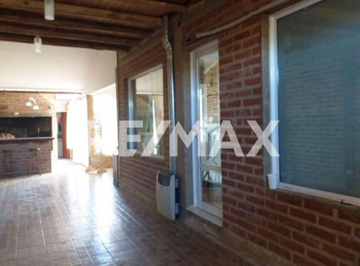 VENTA DE CASA 3 DORMITORIOS EN PLOTTIER 5