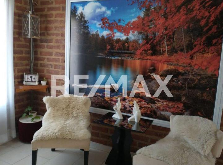 VENTA DE CASA 3 DORMITORIOS EN PLOTTIER 3