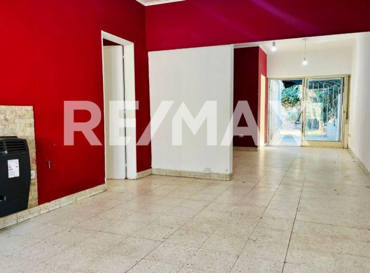 Alquiler Casa 4 dorm en Planta Baja - Centro Oeste 1