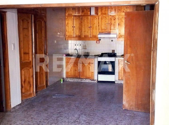 EN ALQUILER Casa de 2 dormitorios en Plaza Huincul 4