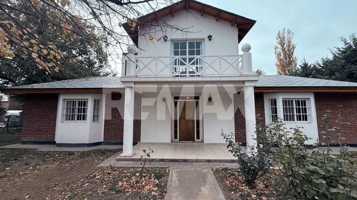VENTA CASA B° JARDINES DE HILMAR PLOTTIER