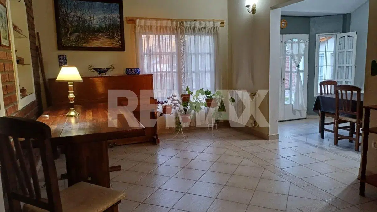 VENTA CASA B° JARDINES DE HILMAR PLOTTIER 4
