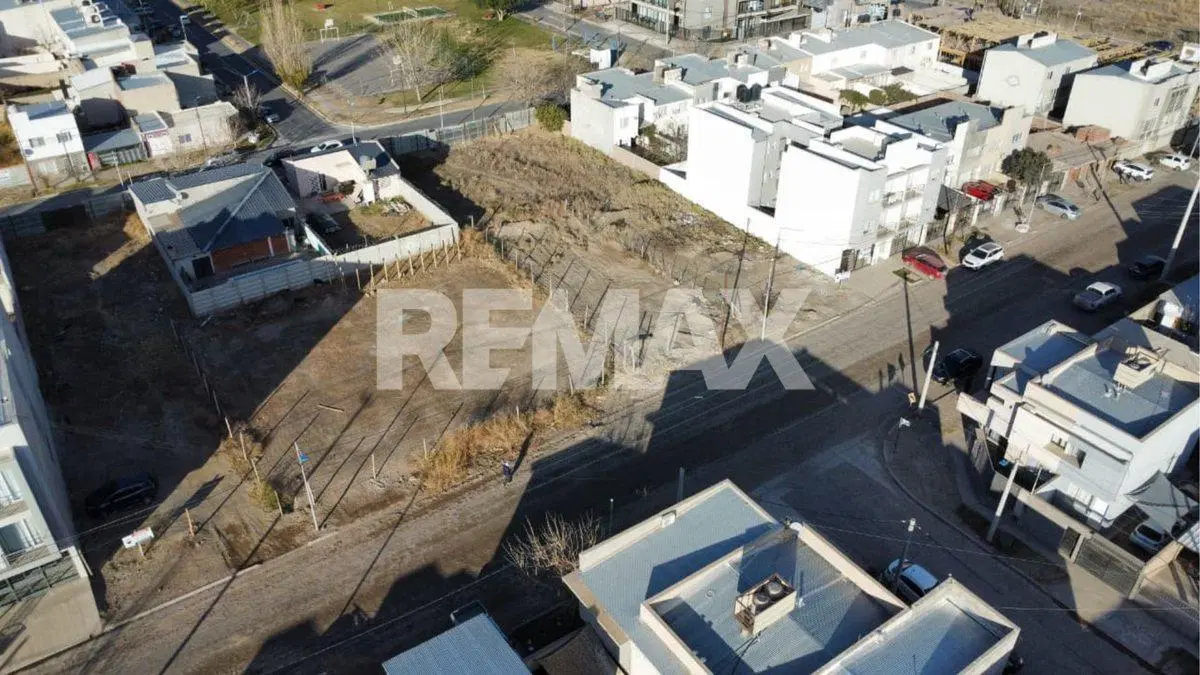 VENTA TERRENO 600M2 ANAYA Y SAYEN - NQN 4