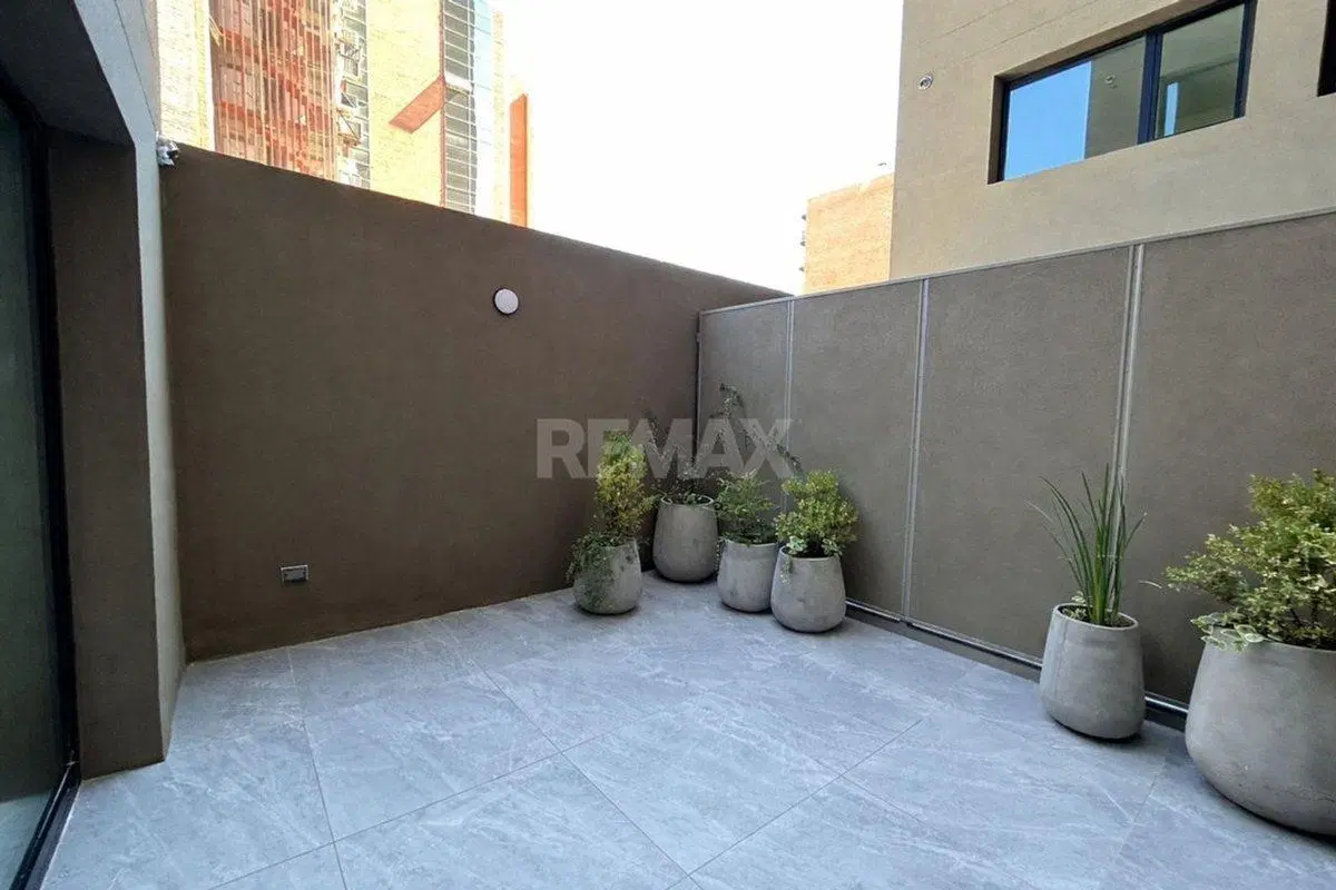 DEPTO EN ALQUILER 1 DORM. CON PATIO Y BALCON 2