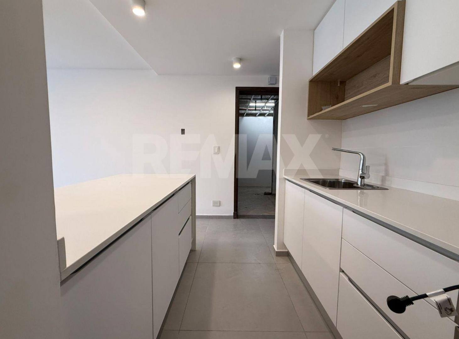 VENTA DEPARTAMENTO 1 DORM. C/COCHERA TORRE BELA