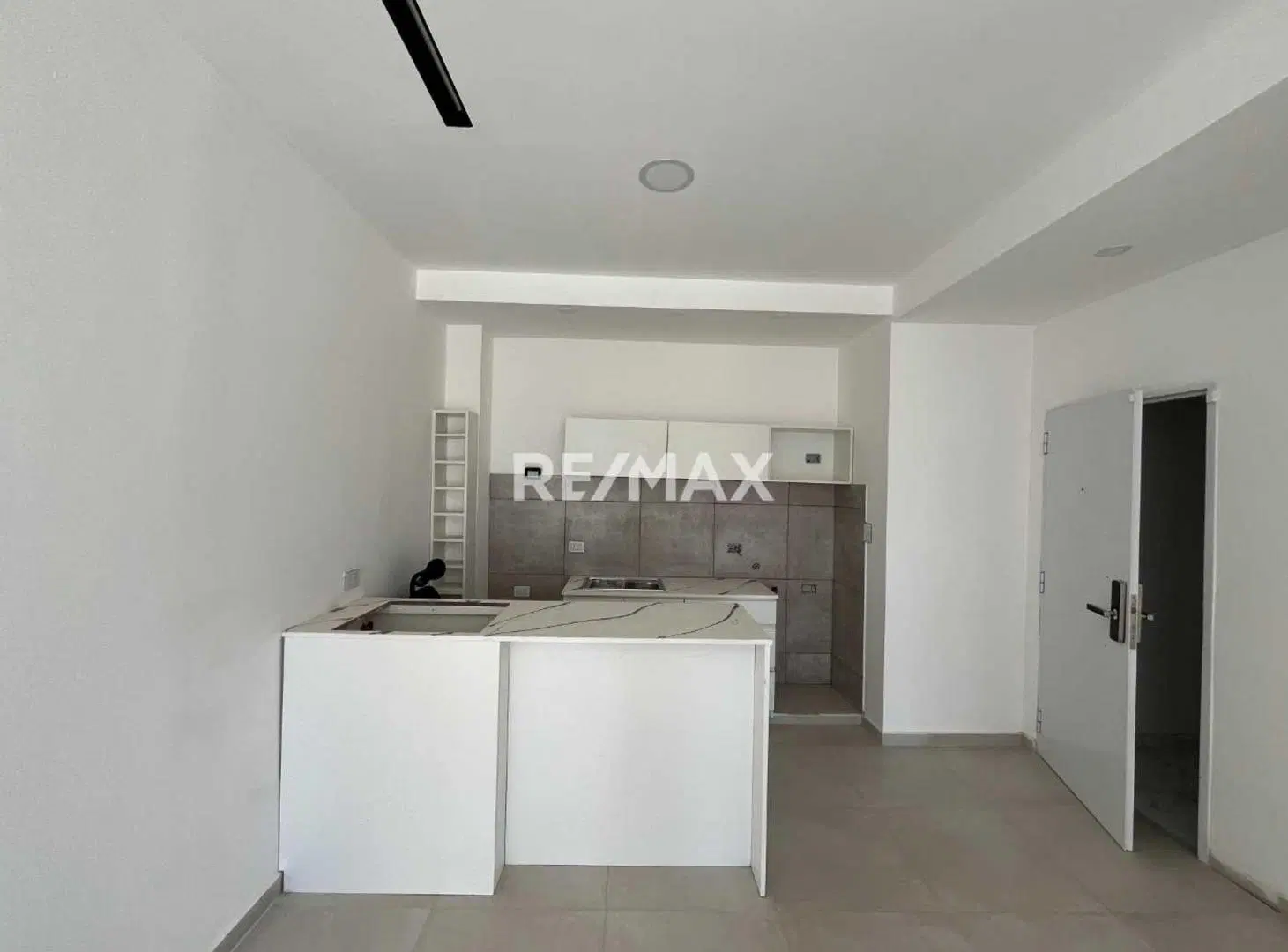 Departamento 1 dormitorio en venta Plottier 4