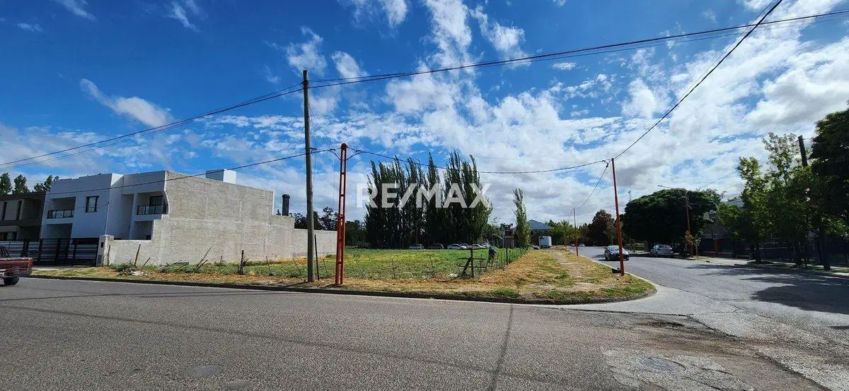 Terreno en venta, esquina Barrio El manzanar 4