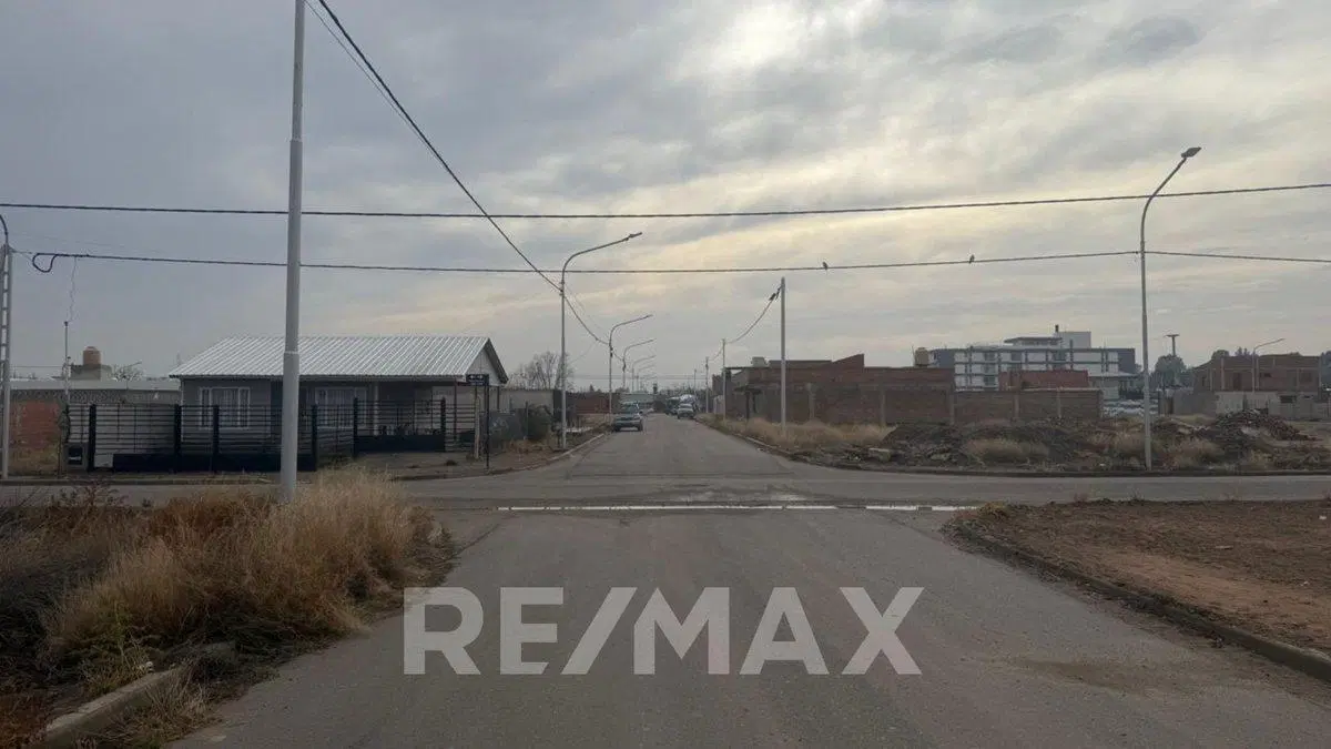 LOTE EN VENTA 379,57 M2 | GARCIA BAYON | NEUQUÉN 4