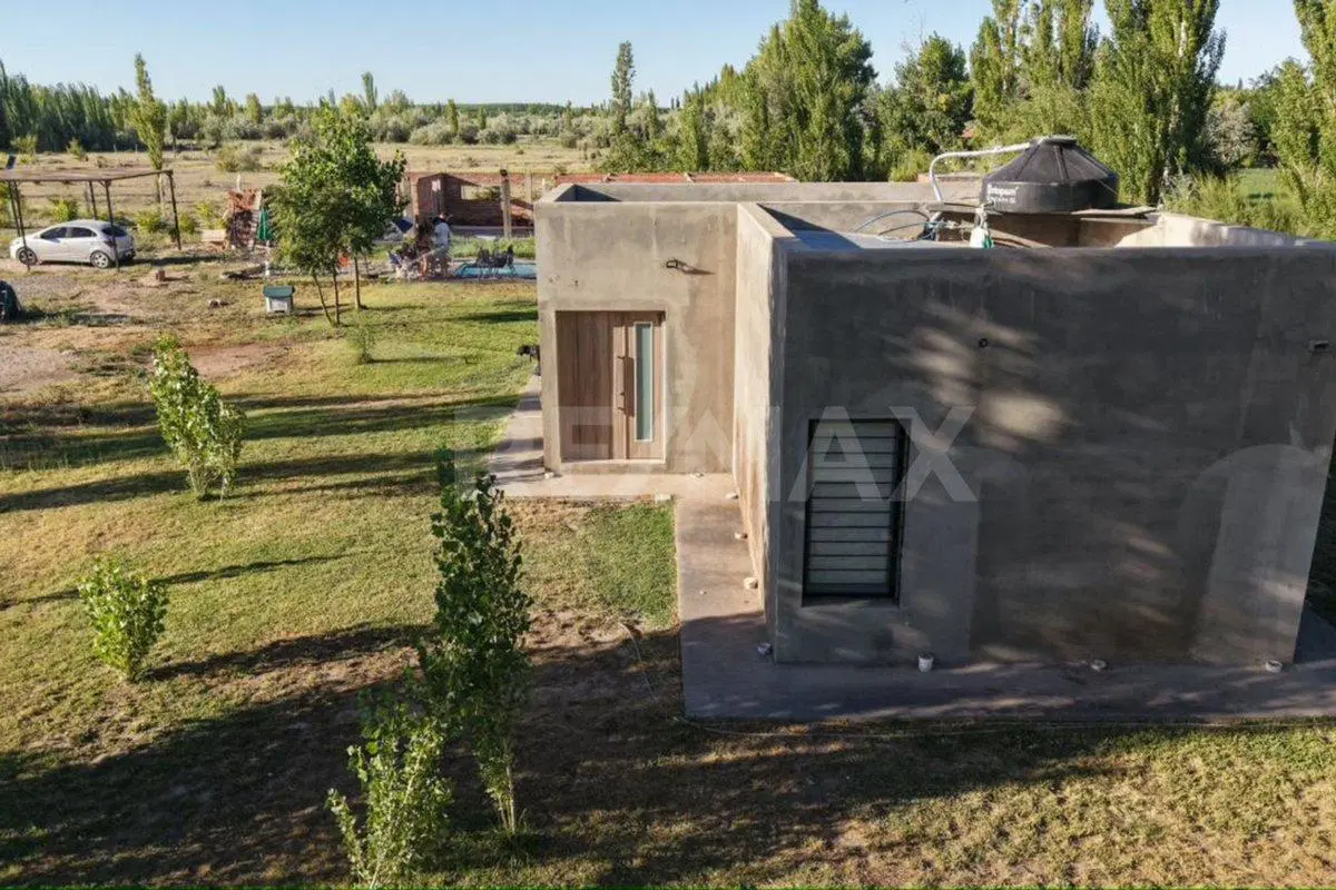 VENTA CHACRA 2 HAS CASA QUINTA Y PILETA CIPOLLETTI 3
