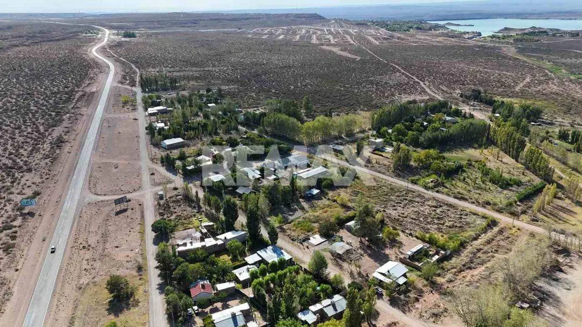 VENTA TERRENO 781,70m2- CHOCON 4