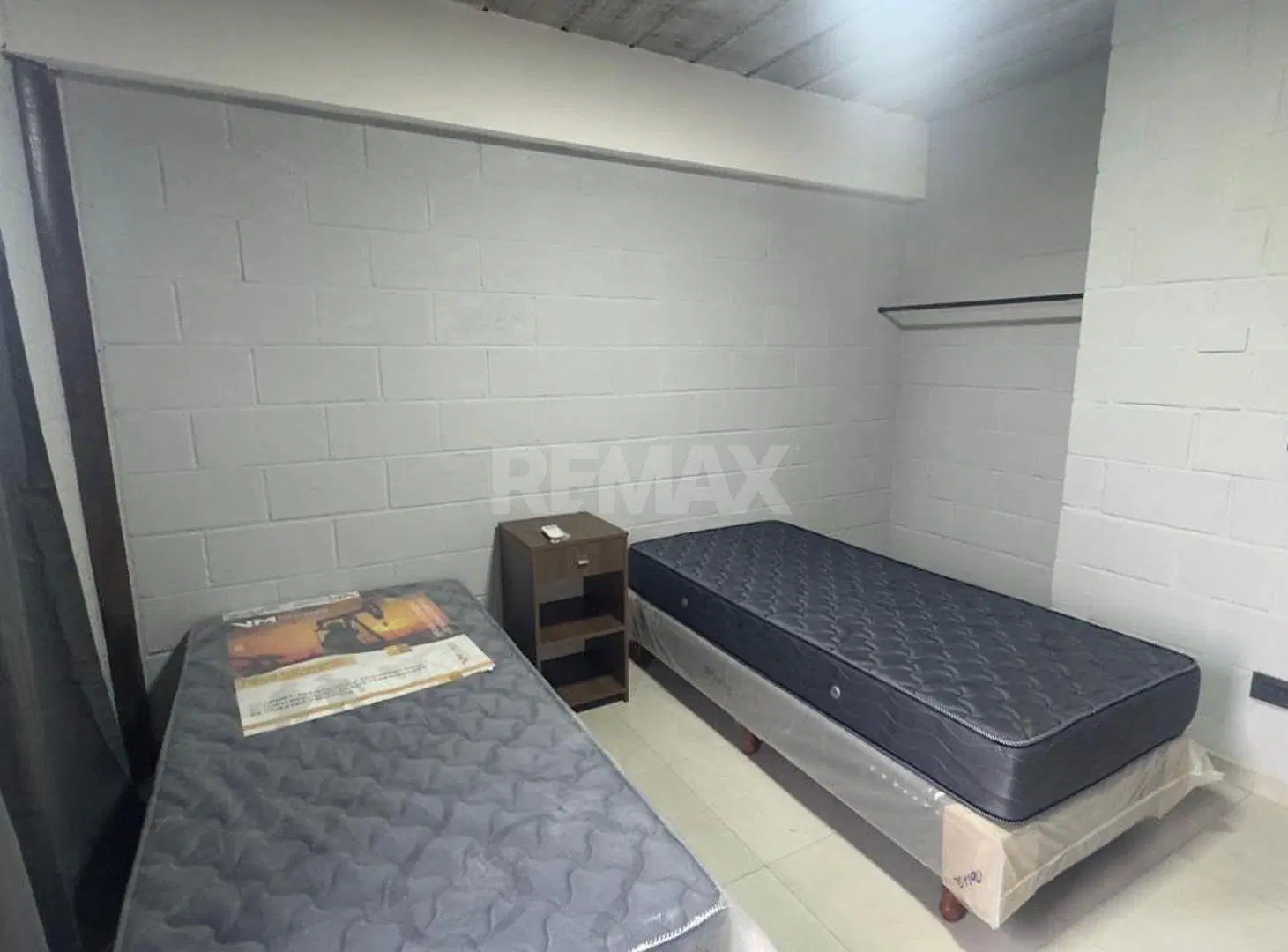 ALQUILER DEPARTAMENTO EN AÑELO 4