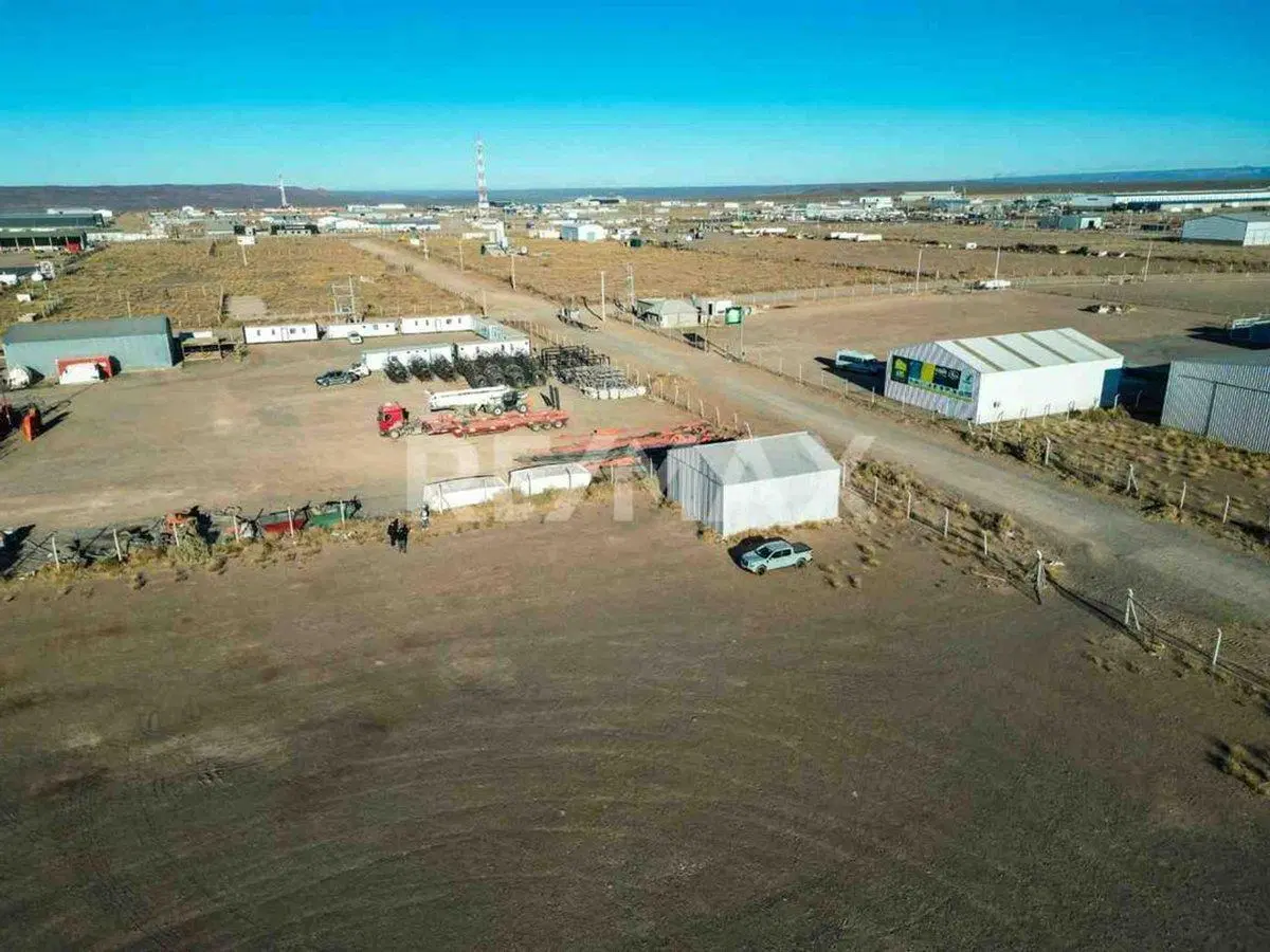 Venta terreno con galpon parque industrial Añelo 5