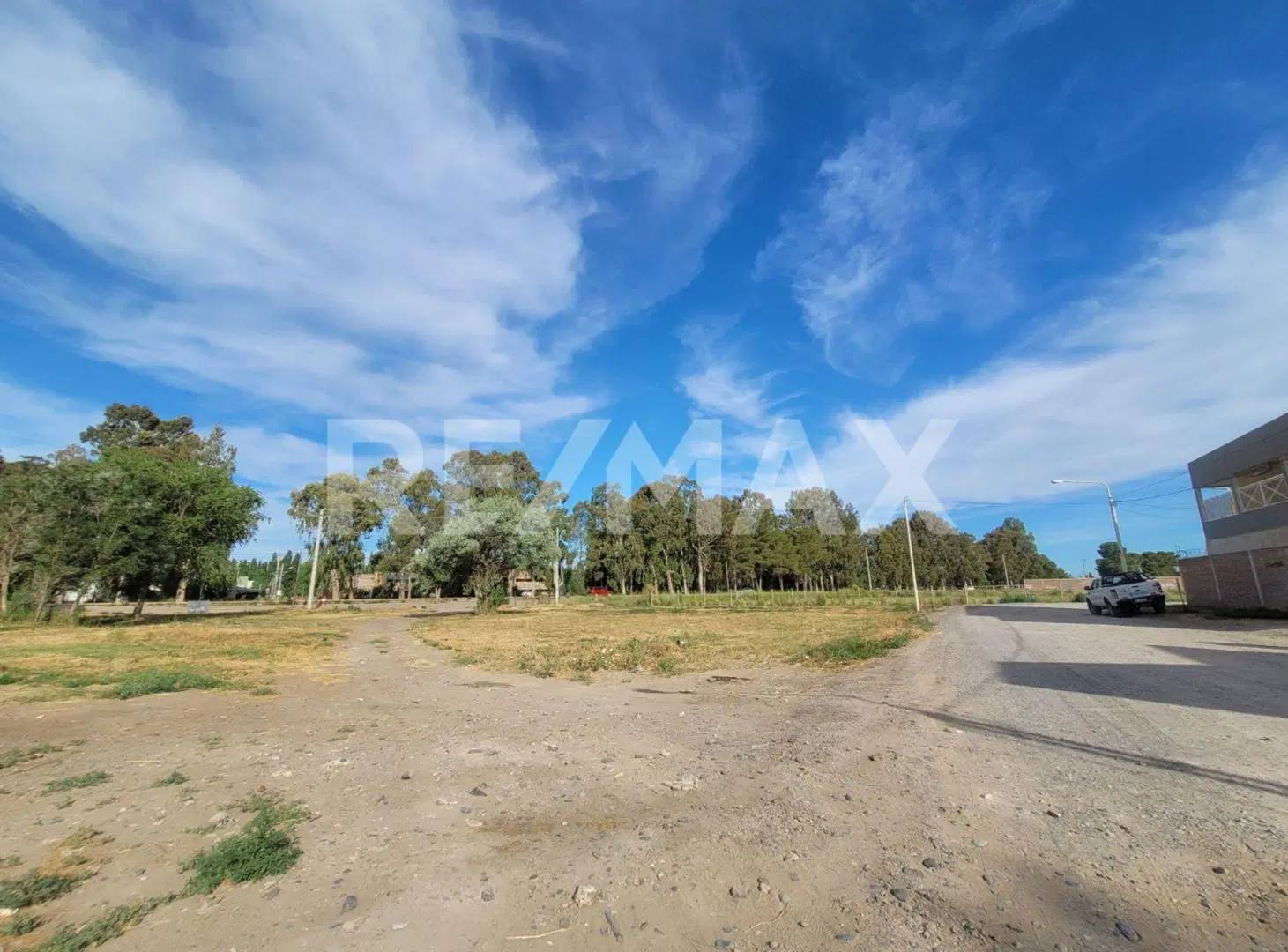 VENTA LOTE DE 435 M2 EN CENTENARIO 3