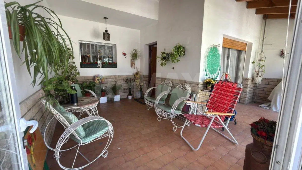 VENTA CASA 2 DOMITORIOS C/MONOAMBIENTE NEUQUÉN 2