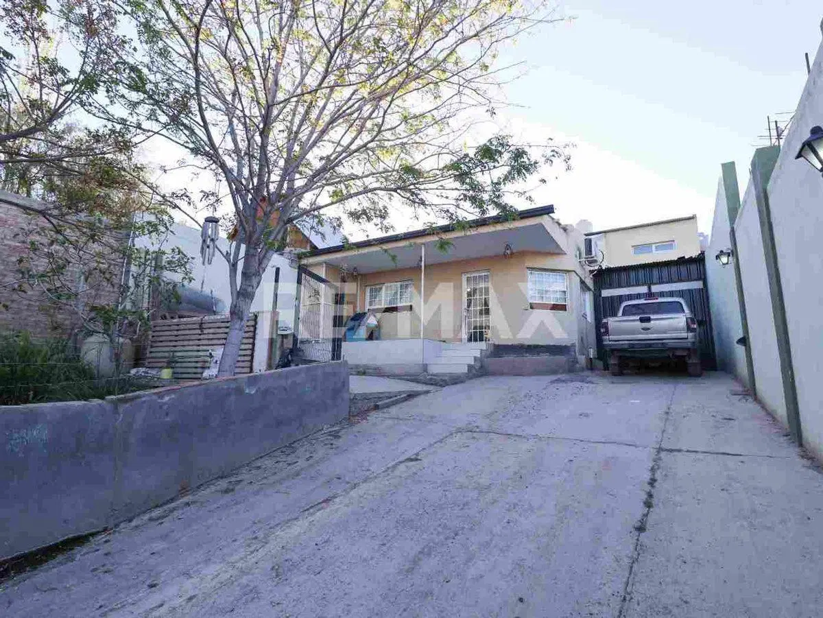 VENTA CASA 2 DORMITORIOS CALLE FALUCHO 432 - CENTE 5
