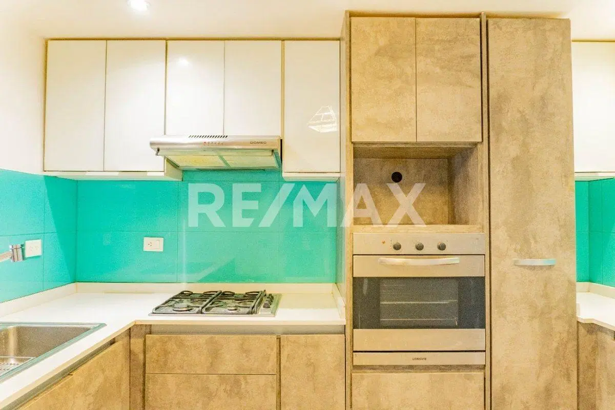 Casa tipo duplex 4 dormitorios Tejas Rojas Neuquén 2