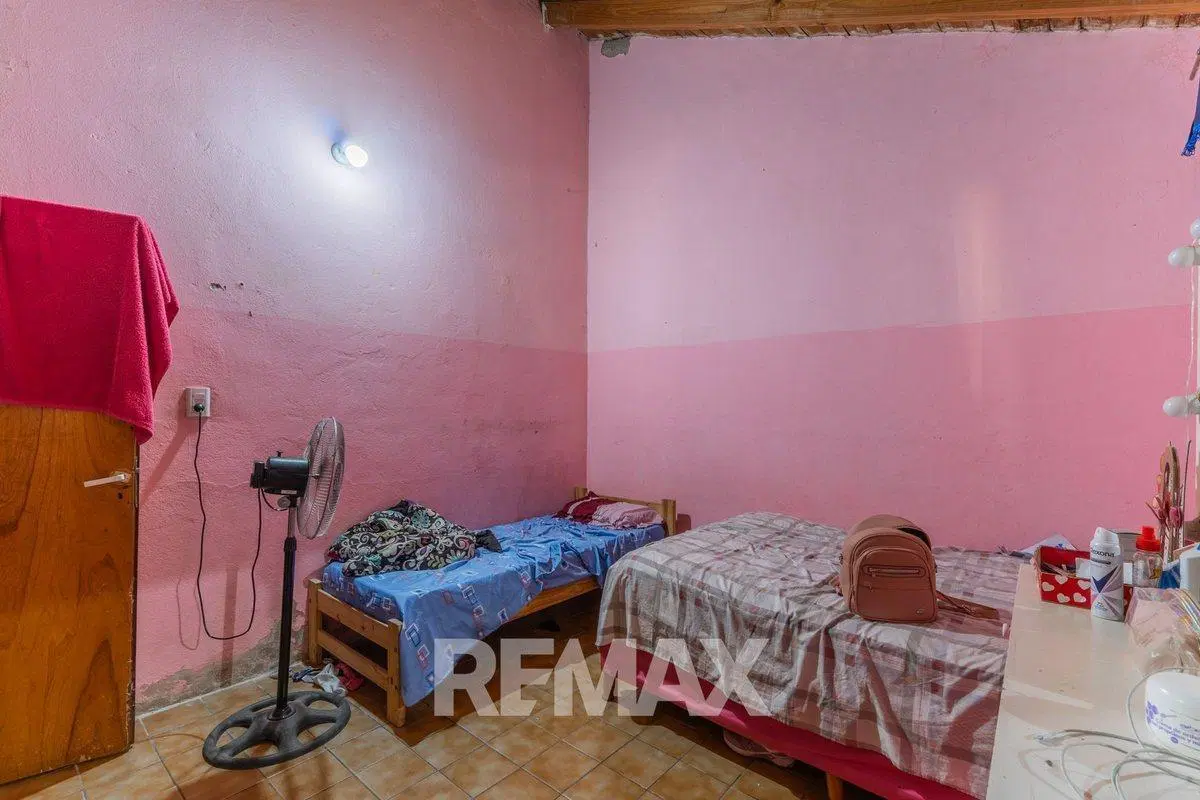 2 Casas + Departamento B° Don Bosco II 4