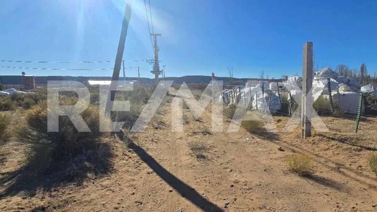EN VENTA LOTE EN ESQUINA EN AMEDEA PLOTTIER 3