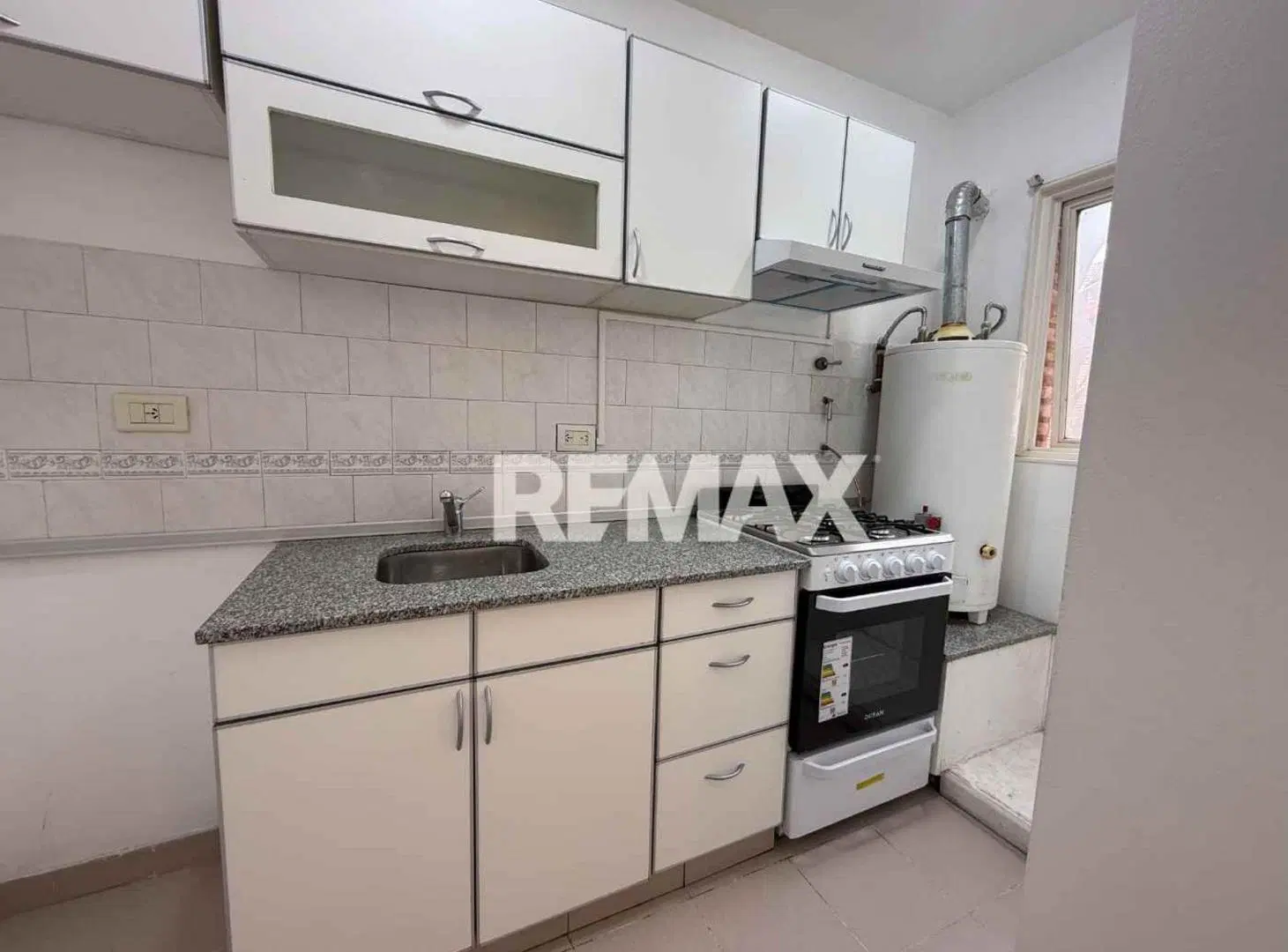 ALQUILER DPTO 1 DORM - Castelli 278 NQN 2