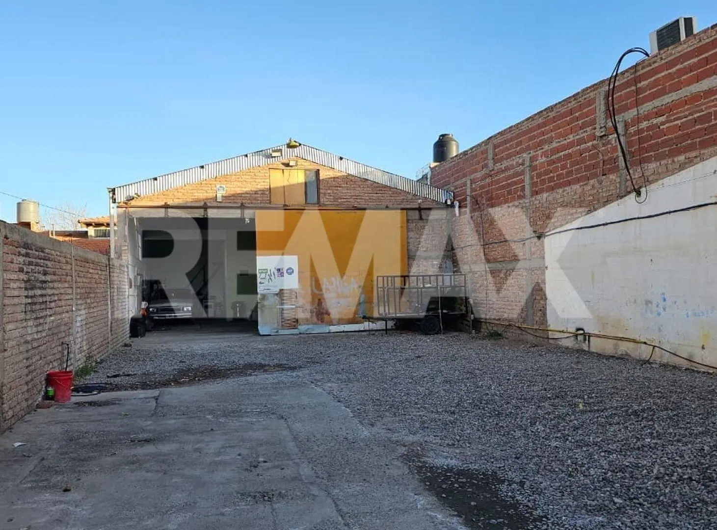 VENTA GALPON CON OFICINA ANTARTIDA ARGENTINA 1850 5