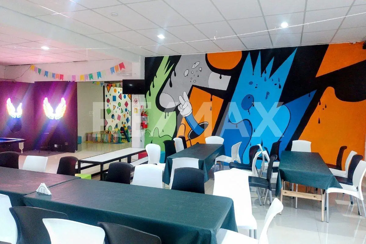 LOCAL COMERCIAL EN VENTA 2