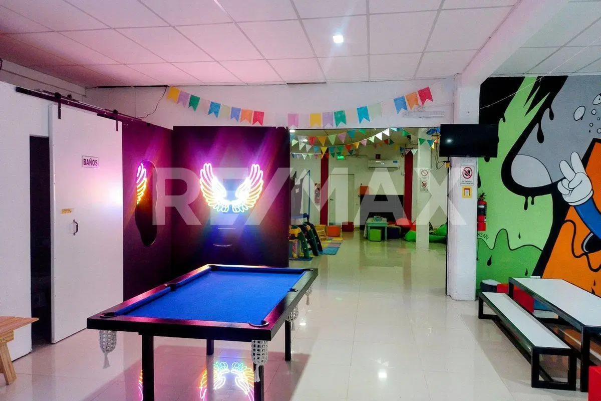 LOCAL COMERCIAL EN VENTA 3