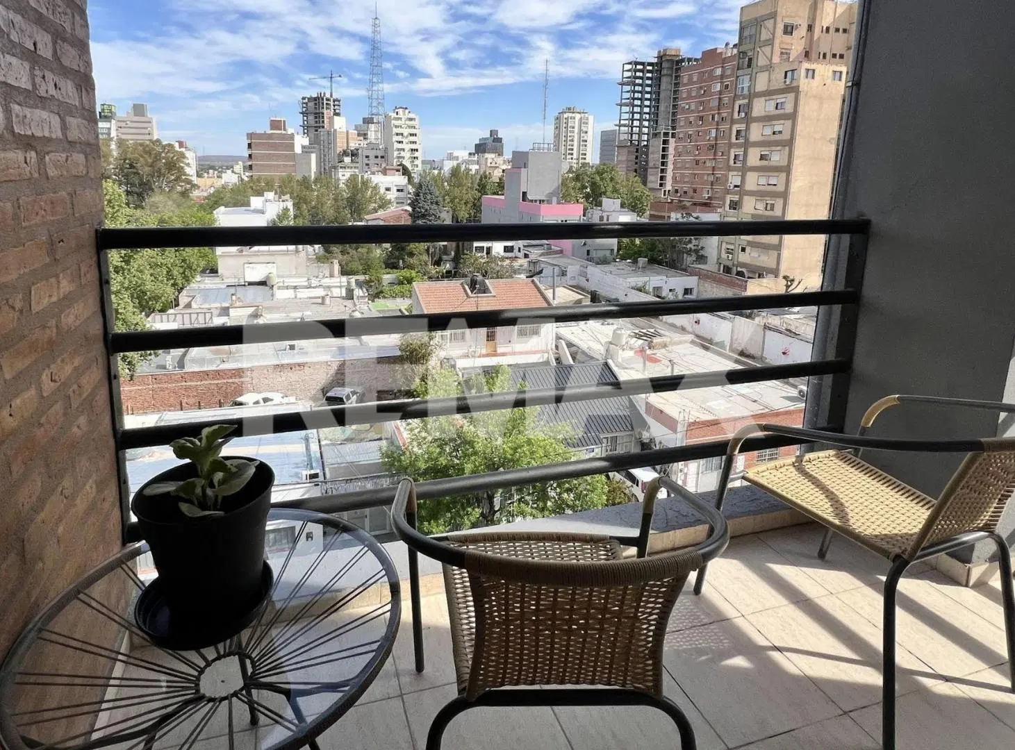 Venta - Monoambiente amoblado - Centro Este 8